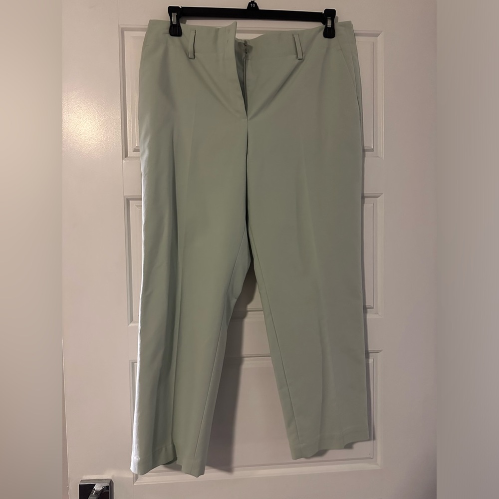 Size 12 AKRIS mint Flavian trousers